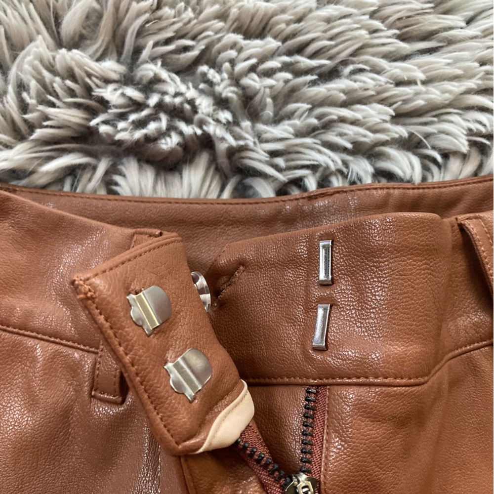 Commando XS Faux Leather Pant - Aritzia - Picture 6 of 11